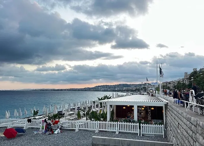 Elegant A Apartment *