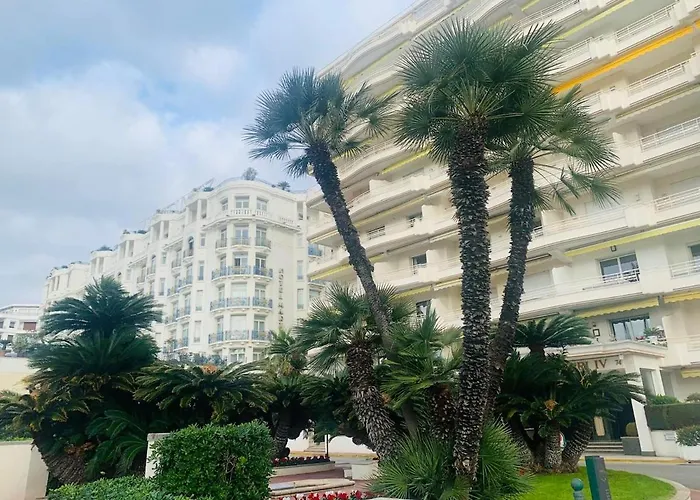 Elegant A Apartment *