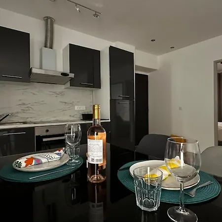 Elegant A Nice, A Deux Pas De La Apartment *